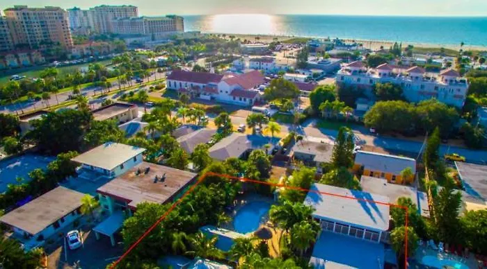 Coconut Grove - Entire For Your Group! * Clearwater Beach